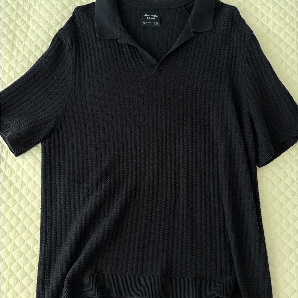 Abercrombie & Fitch Men's Navy Blue Textured Polo